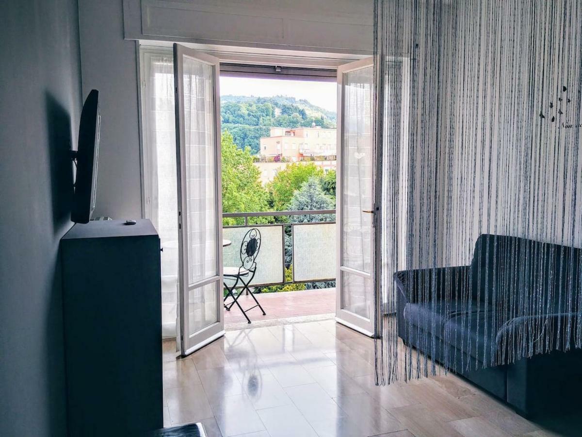 Appartamento Con Terrazzo Zona Ospedale Civile Brescia Exteriér fotografie